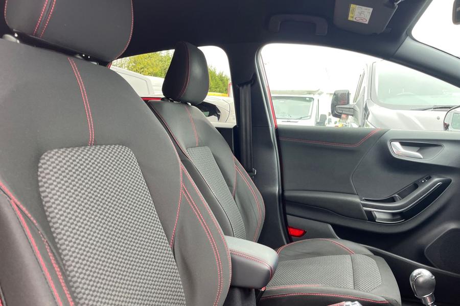 Ford PUMA Photo autoimg-c03e90f67a775fdc350e98df55a1845db6c78725.jpg