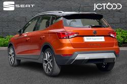 SEAT Arona Photo 3