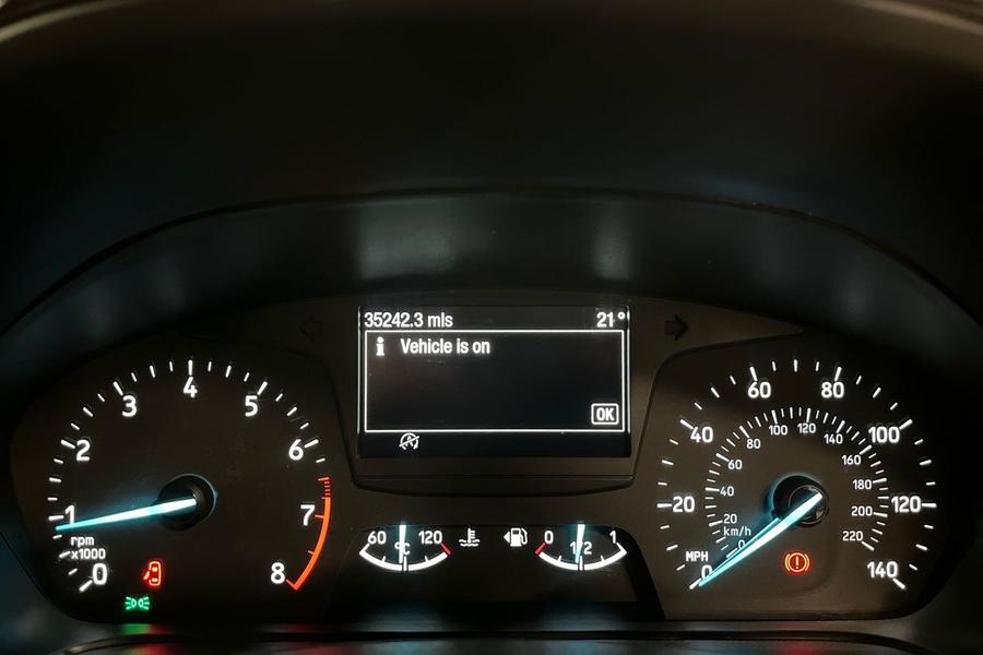 Ford FIESTA Photo autoimg-c04aa36613ed8fa6076fa4532583f6f7d1541f28.jpg