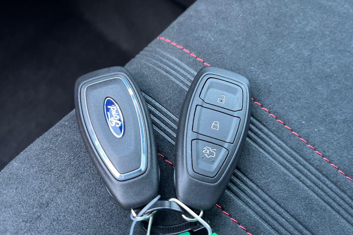 Ford KUGA Photo 21
