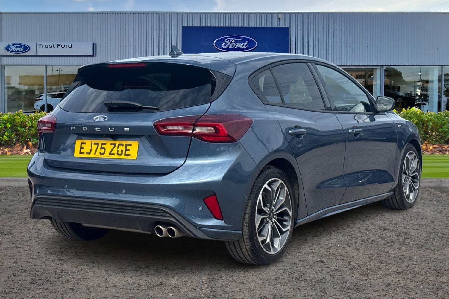 Ford FOCUS Photo 3