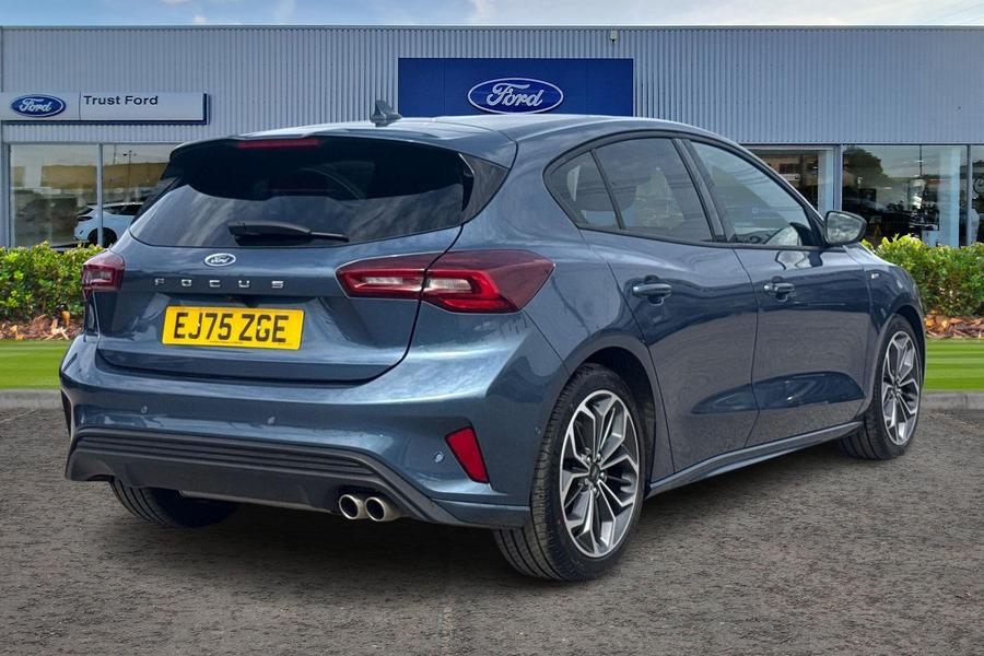 Ford FOCUS Photo autoimg-c04dfd57dba9f1d31d57821dbb49578719214456.jpg