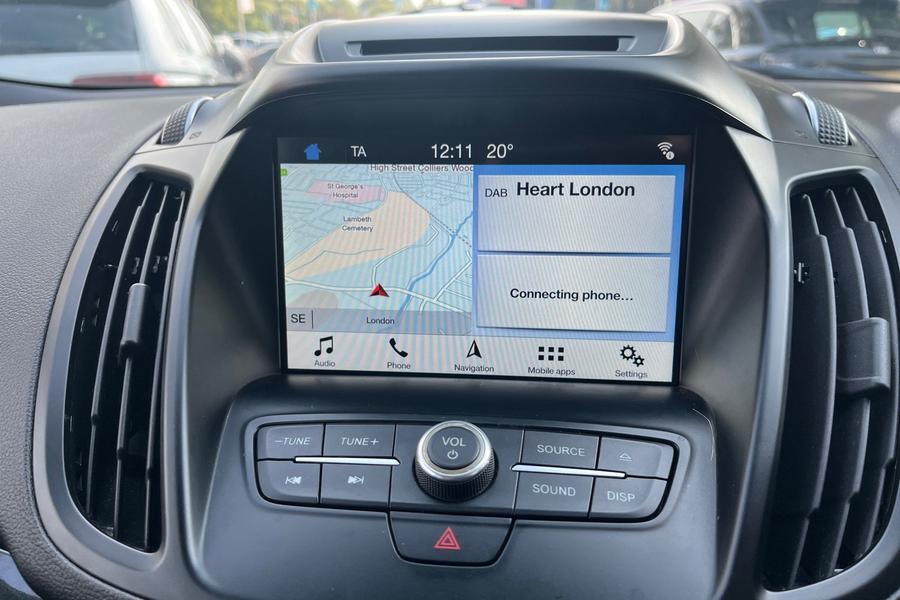 Ford KUGA Photo autoimg-c04fa8522a014eefe99df9d4503aeb15840d515e.jpg