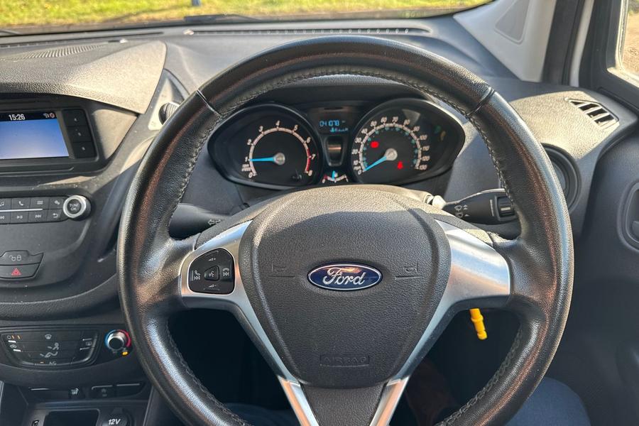 Ford TRANSIT COURIER Photo autoimg-c0518c3b57f8a7cabcff55fb2151cc78fd3725a0.jpg