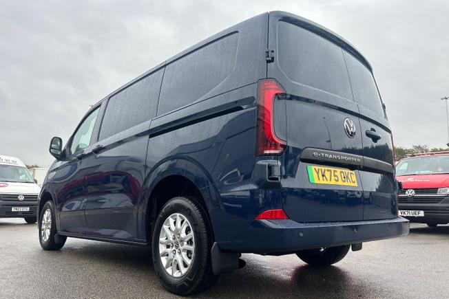 VOLKSWAGEN e-Transporter Photo 24