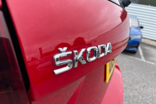 Skoda Octavia Photo autoimg-c0526592c0045c79ade5a0721f3d4083748dbd62.jpg
