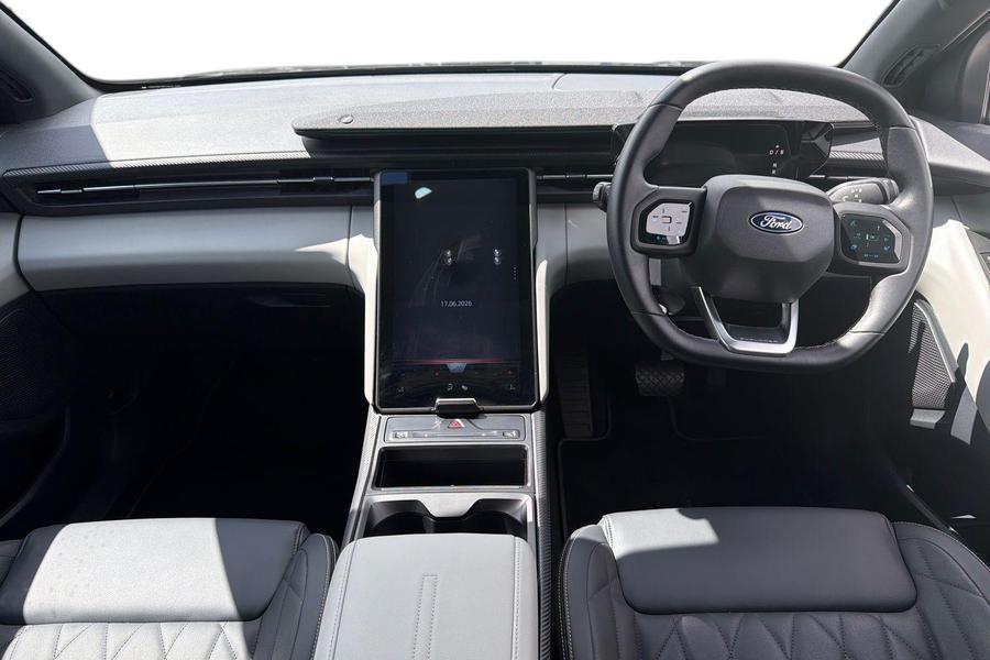 Ford Explorer Photo autoimg-c056f72a2a69963100ba52ae9e11b39f770cada0.jpg
