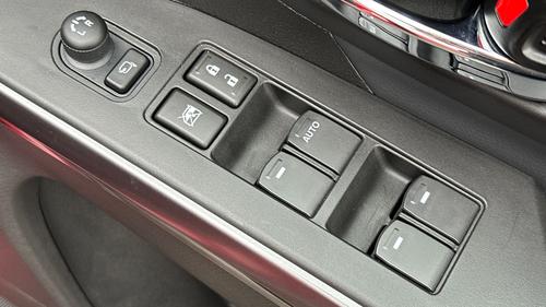 Suzuki S-CROSS Photo autoimg-c0580fa9716f47e54b47676a69353c32f1263183.jpg