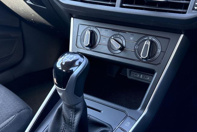 Volkswagen Polo Photo 25