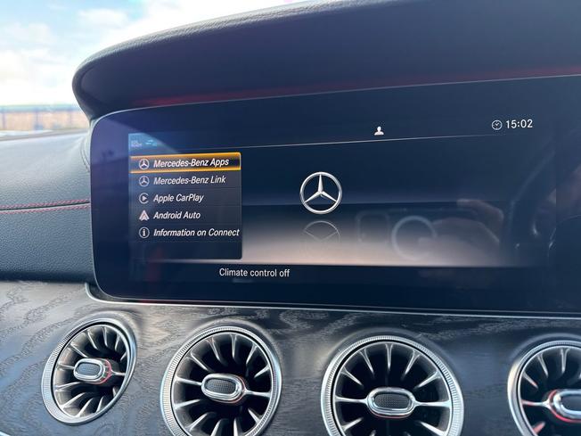 MERCEDES-BENZ E Class Photo 44