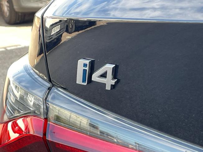 BMW I4 Photo 29