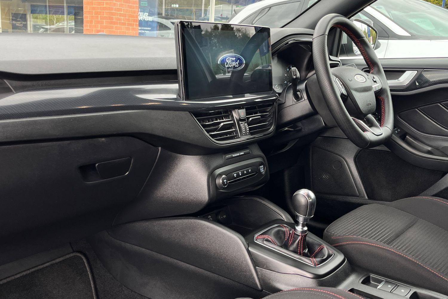 Ford Focus Photo 17
