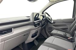 VOLKSWAGEN Transporter Photo 2