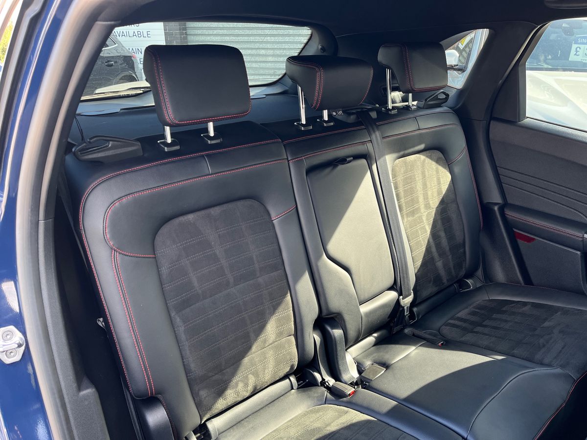 Ford Kuga Photo 32