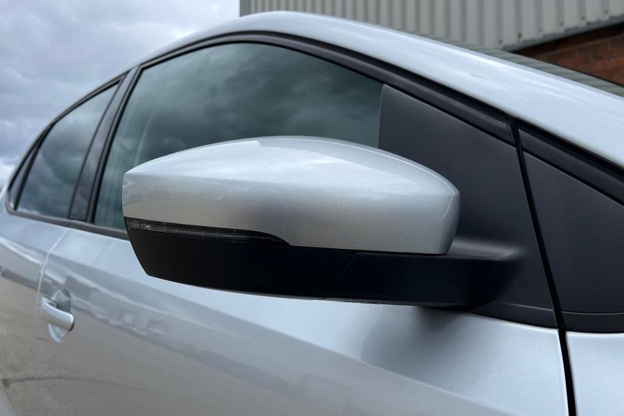 Volkswagen Polo Photo autoimg-c06a94901ef933c47fef8b80e273102a6f182ce2.jpg