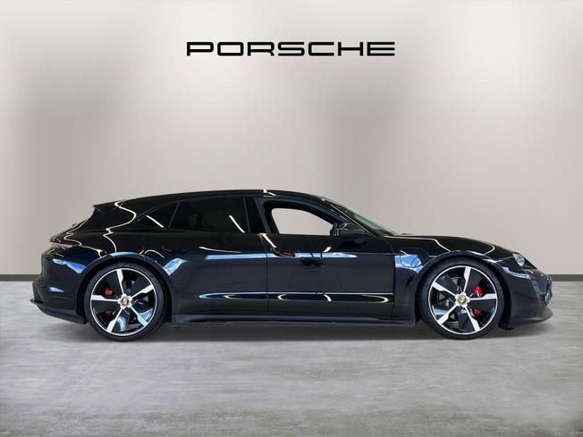 PORSCHE Taycan Photo 8