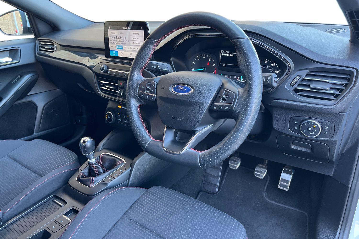 Ford FOCUS Photo 8