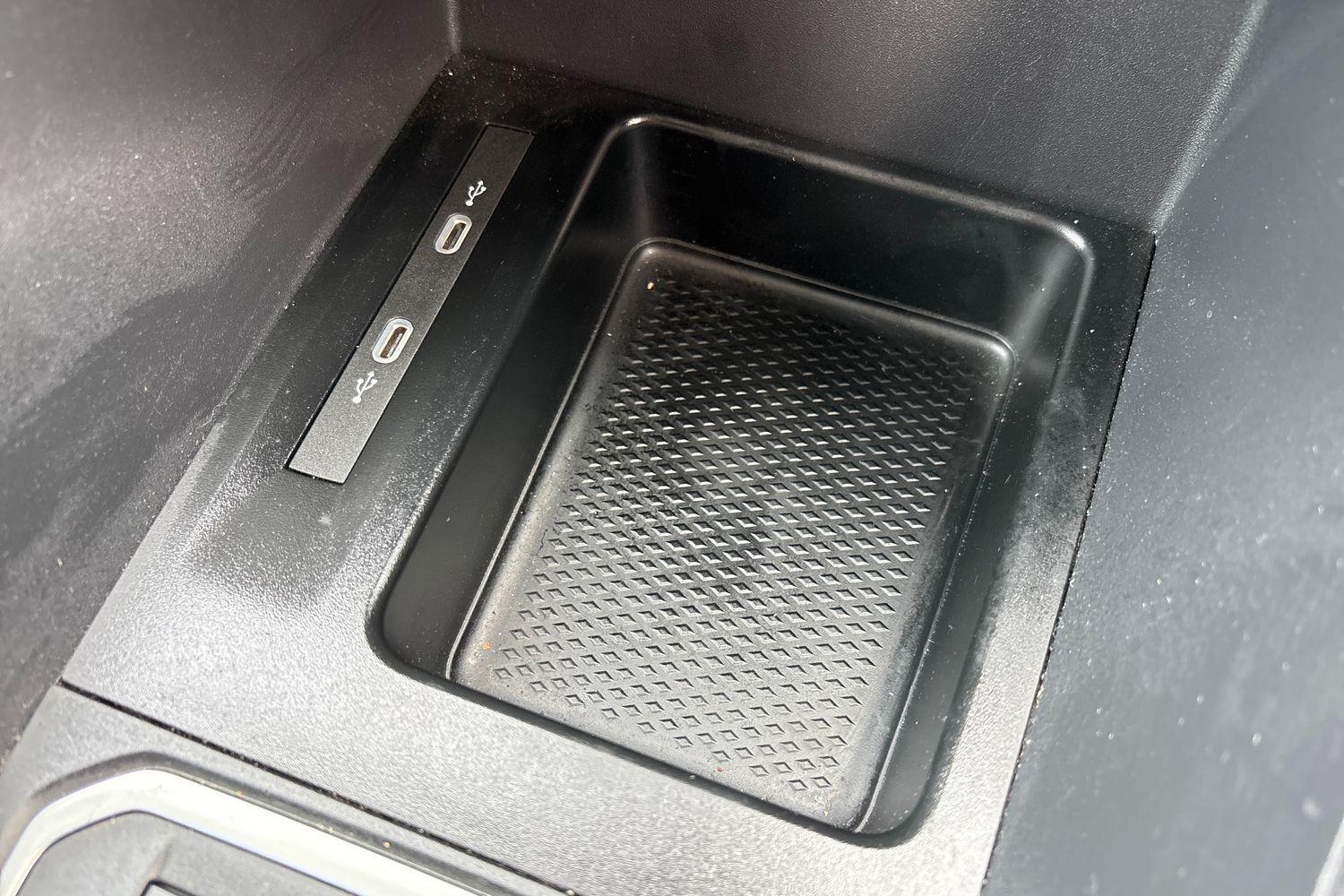 Ford TRANSIT CONNECT Photo 33