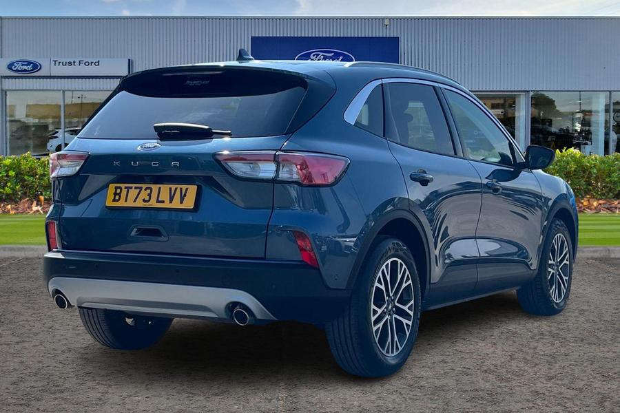 Ford KUGA Photo autoimg-c0752ce0e8010a6a7462e3d2fd36557b3854aa0b.jpg