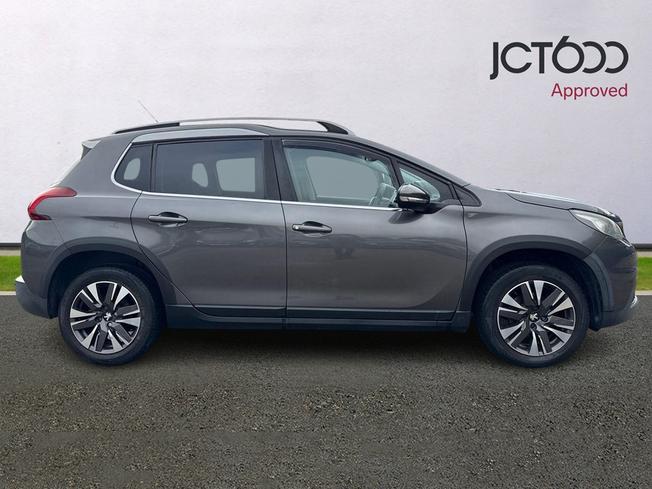 PEUGEOT 2008 Photo 4