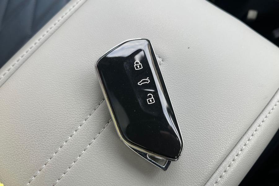 Ford Explorer Photo autoimg-c076f51a658d9557e3e8d8ff2e900498527094e9.jpg