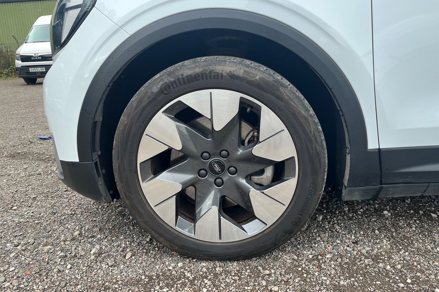 Ford Explorer Photo 22
