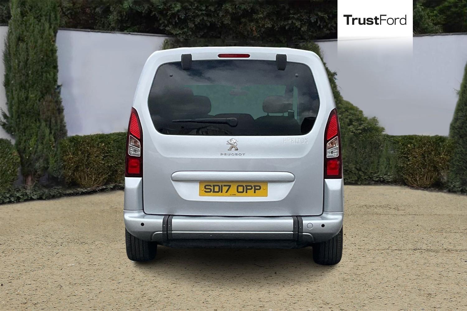 Peugeot Partner Tepee Photo 6