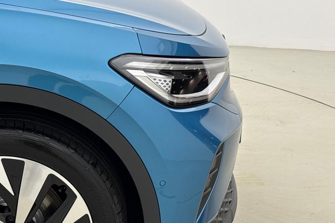 VOLKSWAGEN ID.4 Photo 19