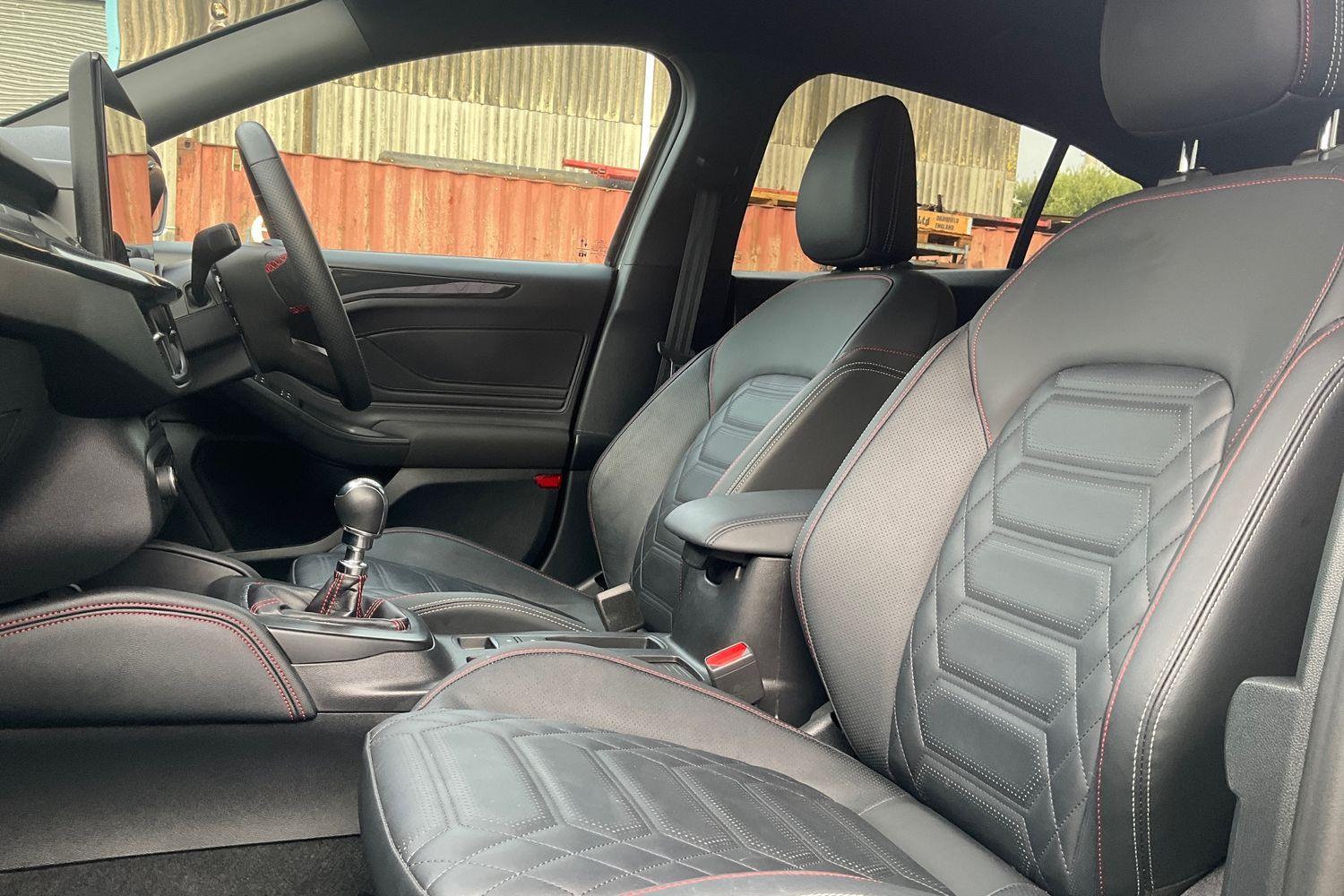 Ford Focus Photo 18