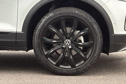 VOLKSWAGEN T-Roc Photo 5