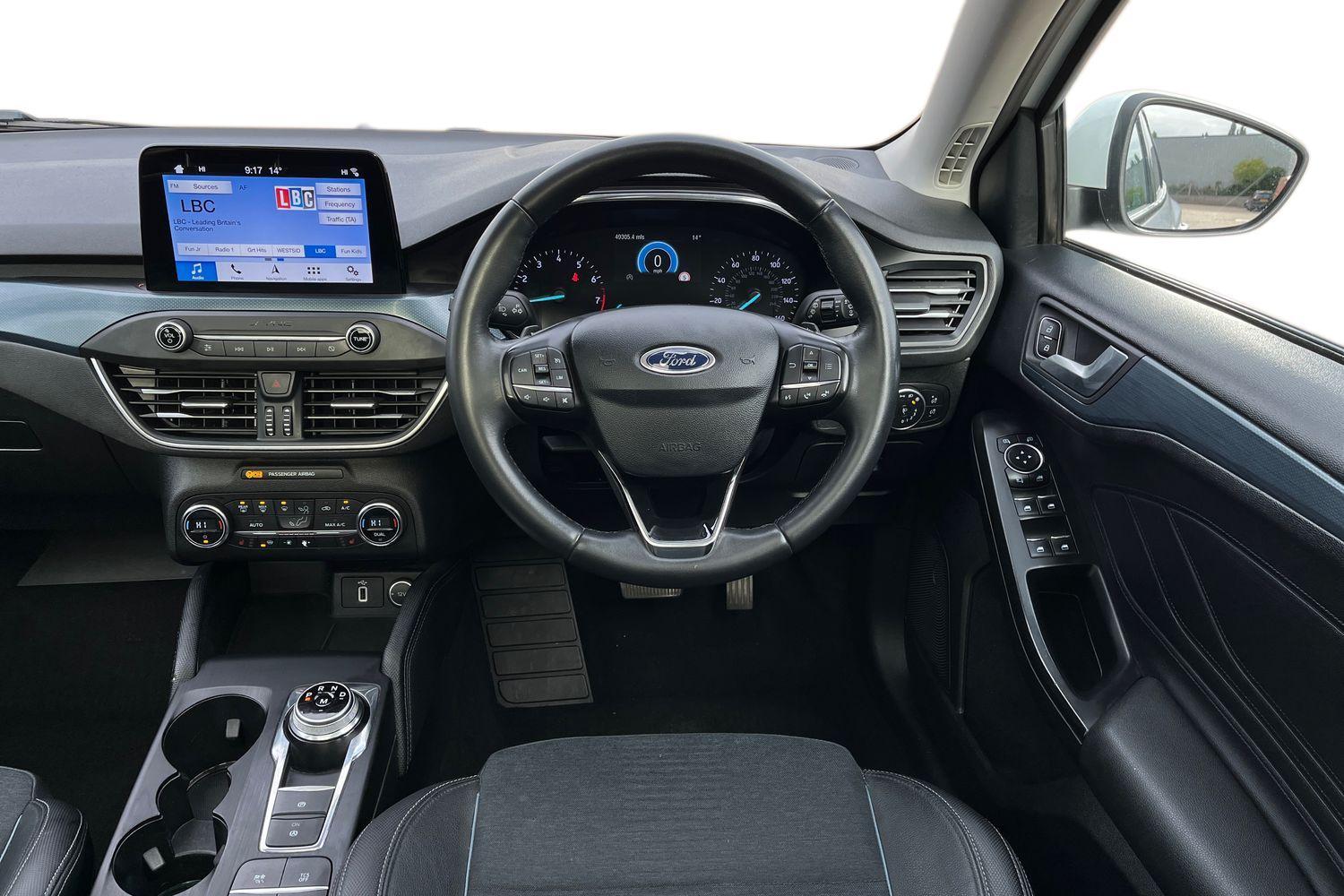 Ford Focus Photo 10