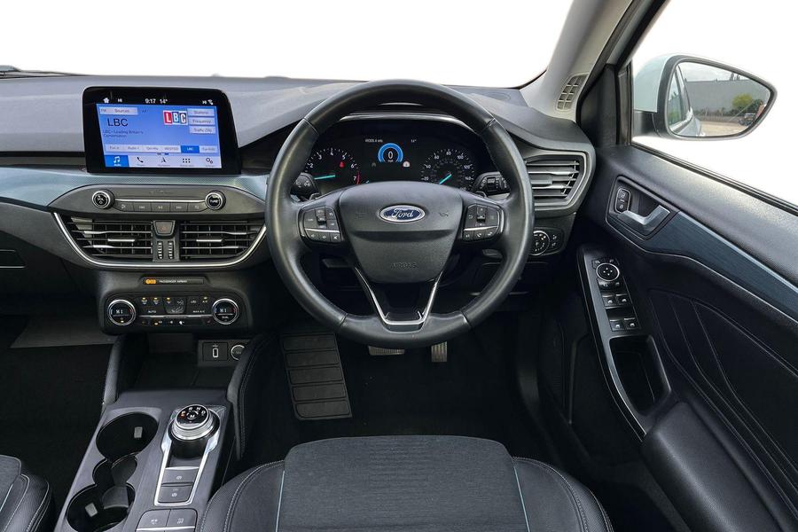 Ford Focus Photo autoimg-c07f975d0a2e10385bc17162391378349a1a2cea.jpg
