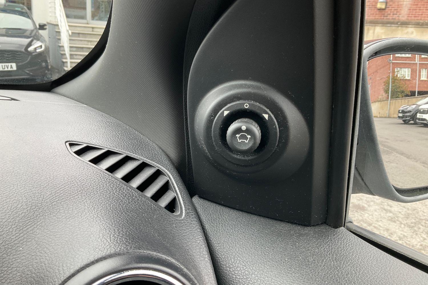 Ford KA+ Photo 30