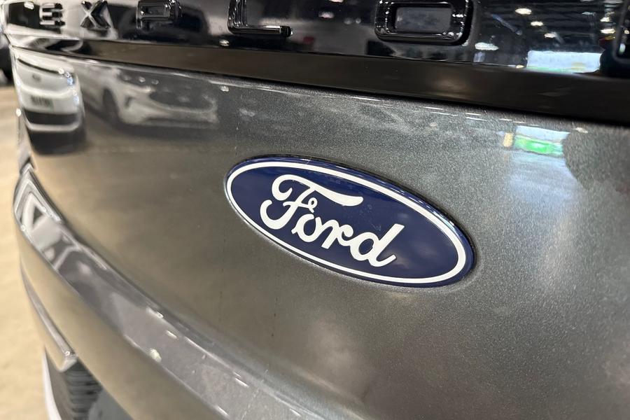 Ford Explorer Photo autoimg-c0880e729d48e6191191cfda45a4a500f2b45896.jpg