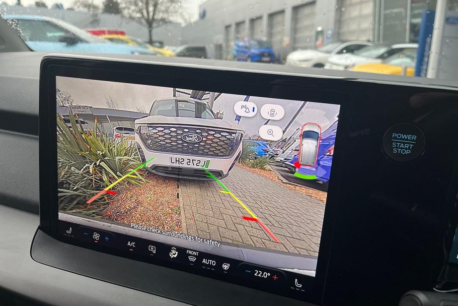 Used Ford TRANSIT COURIER LO25TZX 16