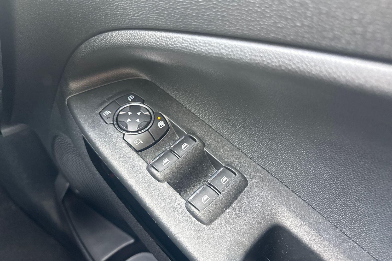Ford ECOSPORT Photo 15