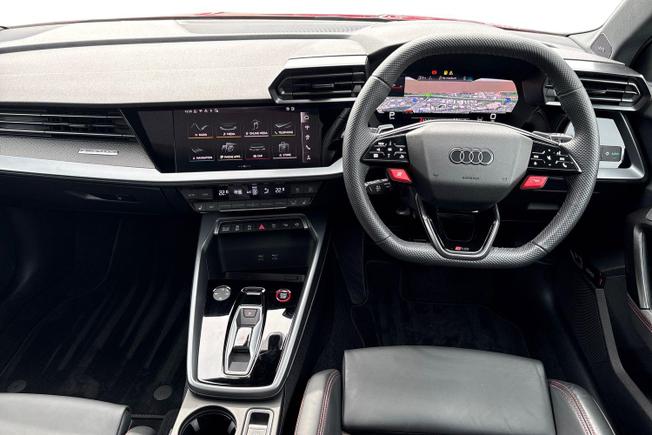Audi RS3 Photo 10