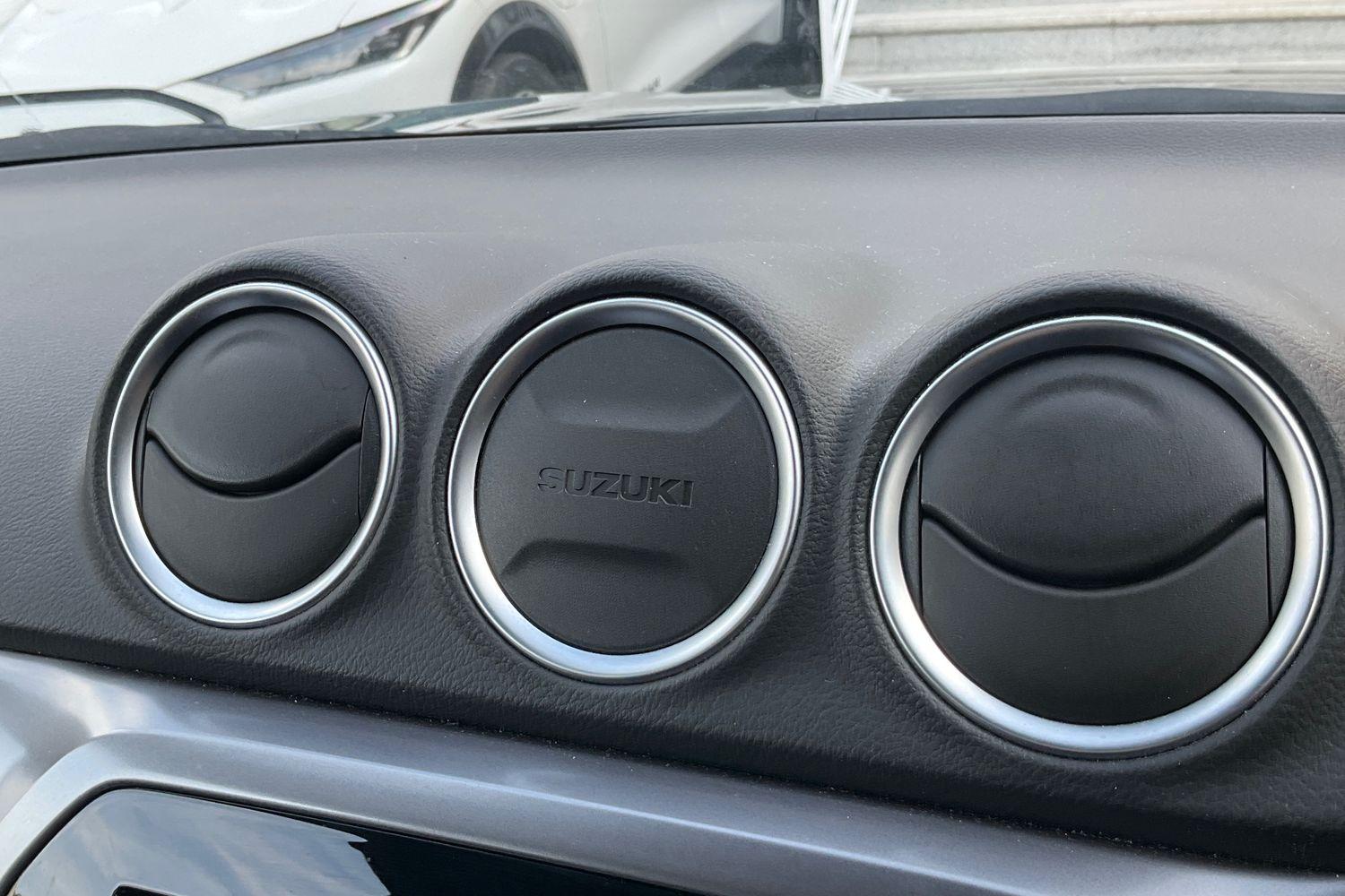 Suzuki VITARA Photo 35