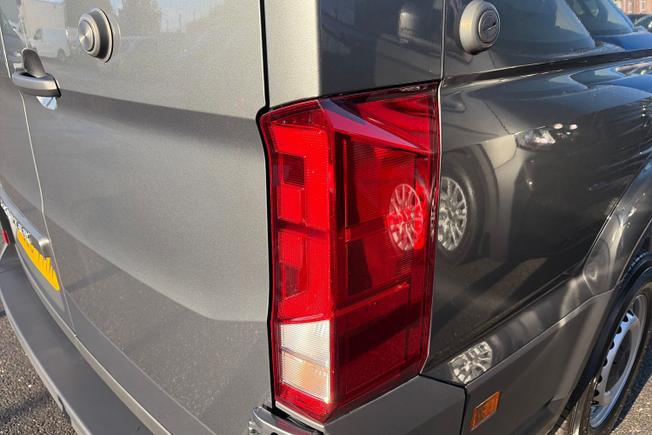 VOLKSWAGEN Crafter Photo 18