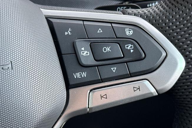 Volkswagen Golf Photo 17
