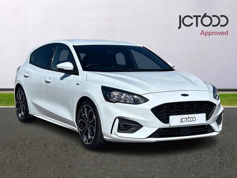 Used 2018 FORD Focus 1.0T EcoBoost ST-Line X Hatchback 5dr Petrol Manual Euro 6 (s/s) (125 ps) White at JCT600