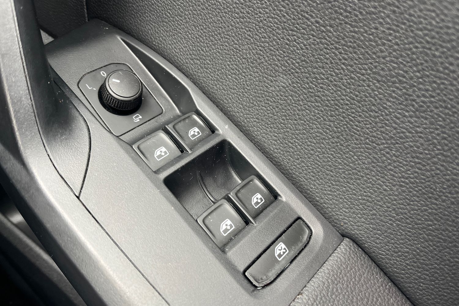 SEAT Ibiza Photo 15
