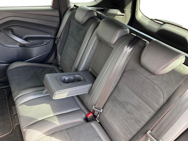 FORD Kuga Photo 9