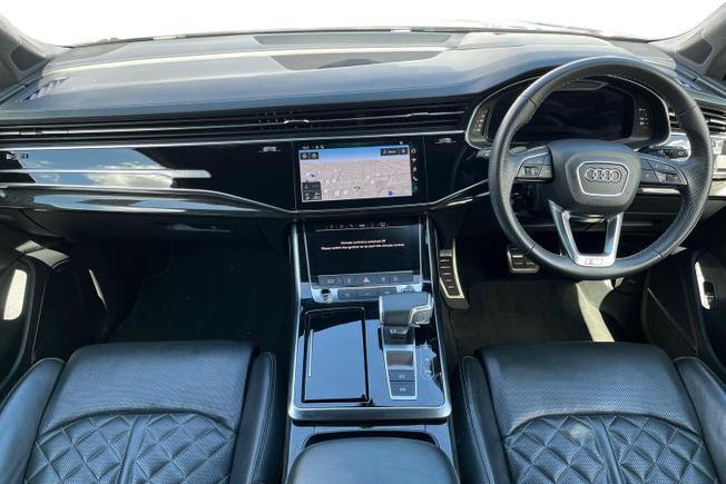 Audi Q7 Photo 10