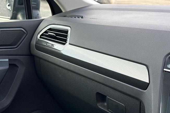VOLKSWAGEN Tiguan Photo 32