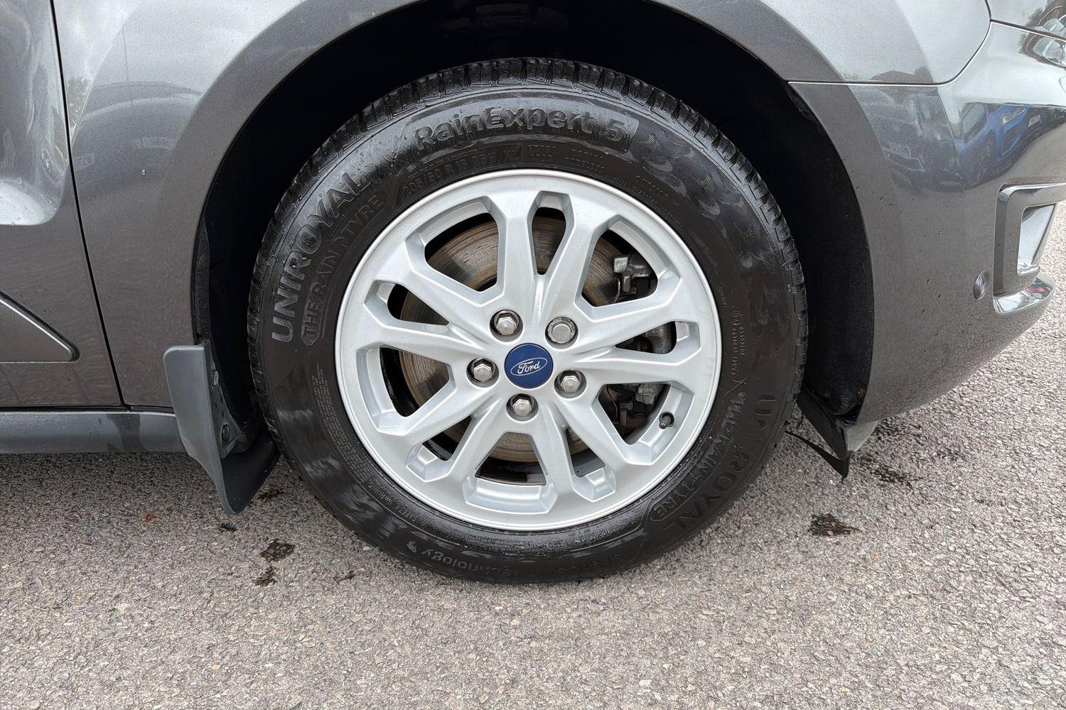 Ford TRANSIT CONNECT Photo 15
