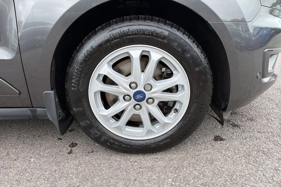 Ford TRANSIT CONNECT Photo autoimg-c0a12adf6928863046da94d649e72ccb02ba726f.jpg