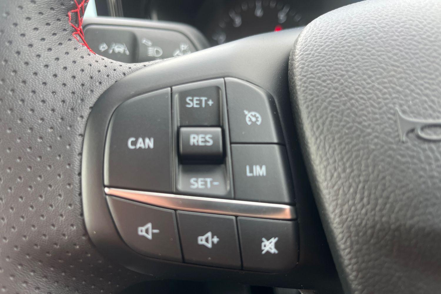 Ford FOCUS Photo 34