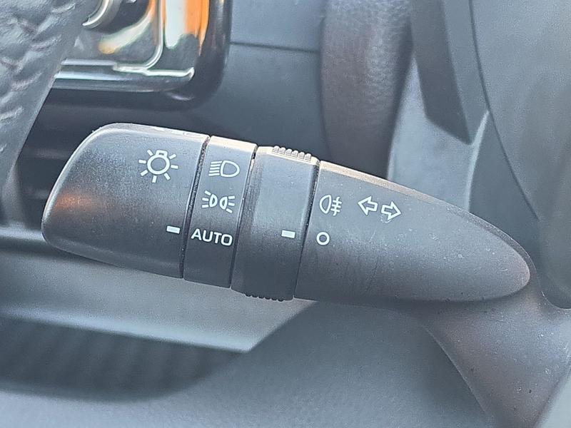 Used Toyota Yaris HF23YDA 22