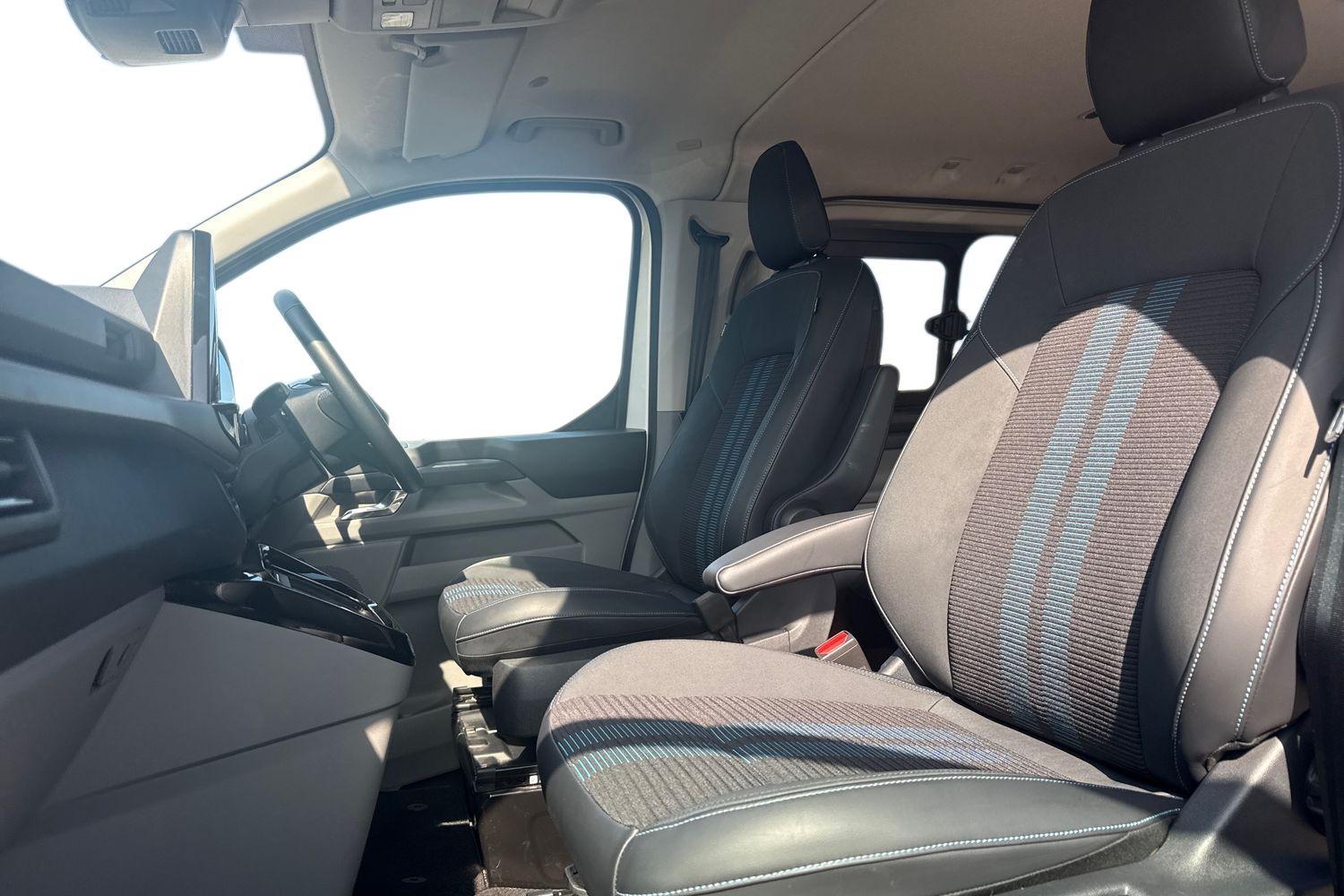 Ford TRANSIT CUSTOM Photo 9